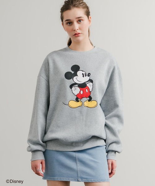 MICKEY MOUSE(ミッキーマウス)の「Disney ディズニー MICKEY MOUSE オーバーサイズ ミッキーマウスプリント裏起毛スウェットトレーナー(スウェット・レディース・グレー系2/グレー系3/グレー系4/オートミール/チャコール/ベージュ/グレー系/ベージュ系1/ネイビー系/ダークグリーン/グレー/グレー系1/ベージュ系/ダークグリーン系/ネイビー/キャメル・M/L/XL)」の2枚目の写真