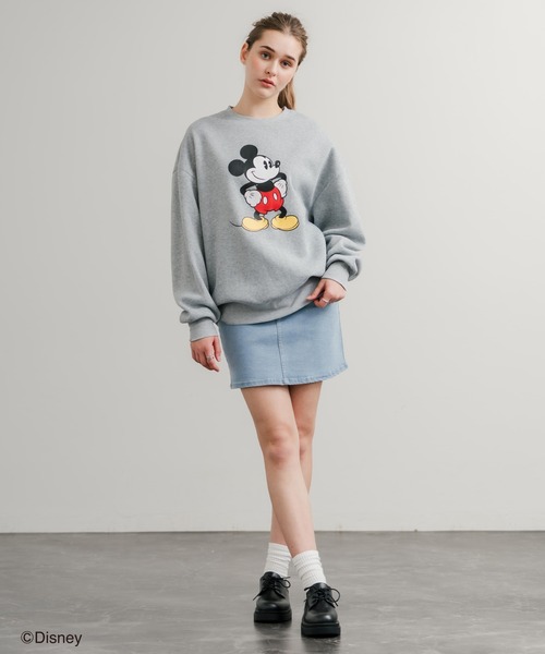 MICKEY MOUSE(ミッキーマウス)の「Disney ディズニー MICKEY MOUSE オーバーサイズ ミッキーマウスプリント裏起毛スウェットトレーナー(スウェット・レディース・グレー系2/グレー系3/グレー系4/オートミール/チャコール/ベージュ/グレー系/ベージュ系1/ネイビー系/ダークグリーン/グレー/グレー系1/ベージュ系/ダークグリーン系/ネイビー/キャメル・M/L/XL)」の20枚目の写真
