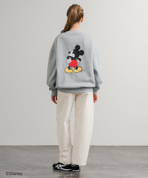 MICKEY MOUSE(ミッキーマウス)の「Disney ディズニー MICKEY MOUSE オーバーサイズ ミッキーマウスプリント裏起毛スウェットトレーナー(スウェット・レディース・グレー系2/グレー系3/グレー系4/オートミール/チャコール/ベージュ/グレー系/ベージュ系1/ネイビー系/ダークグリーン/グレー/グレー系1/ベージュ系/ダークグリーン系/ネイビー/キャメル・M/L/XL)」の18枚目の写真