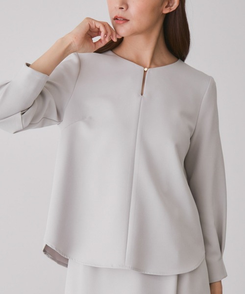 Jayro（ジャイロ）の「2WAYストレッチブラウス（シャツ/ブラウス・レディース・ネイビー/ブラック/グレー系その他・L/M/S）」の2枚目の写真