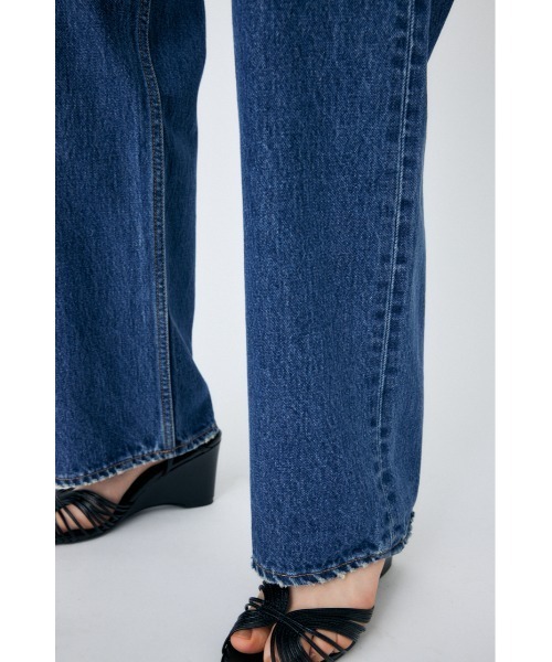 MOUSSY(マウジー)の「HIGH WAIST STRAIGHT(デニムパンツ・レディース・ブルー/ワンウォッシュ/ライトブルー・23inch/24inch/25inch/26inch)」の7枚目の写真
