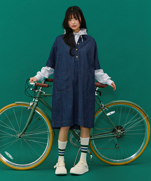 CHASECULT(チェイスカルト)の「女性デニムシャツカラーワンピース - ネイビー(ワンピース・レディース・ネイビー・FRE)」の4枚目の写真