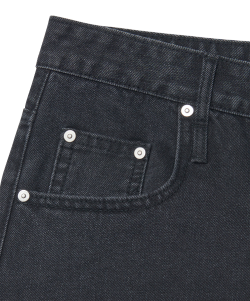 NOMANUAL(NOMANUAL)の「WAVE CURVED DENIM PANTS - BLACK(デニムパンツ・レディース・その他・SMALL/MEDIUM/LARGE/X-LARGE)」の5枚目の写真