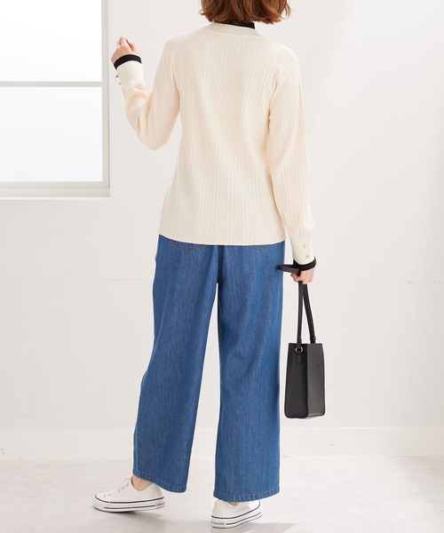 BELLUNA PLUS(ベルーナ)の「衿&袖配色リブニットプルオーバー(ニット/セーター・レディース・グレー系/ホワイト系/ブラック系・MEDIUM/X-LARGE/LARGE)」の8枚目の写真