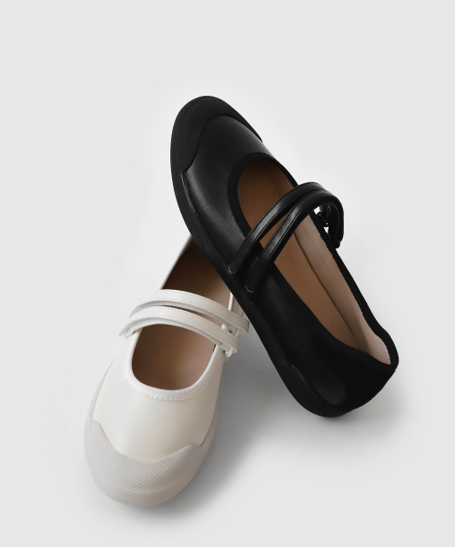 SAPPUN（サプン）の「Bernice ストラップ メリージェーン スニーカー (3cm)（スニーカー・レディース・アイボリー/ブラック・23cm/23.5cm/24cm/24.5cm/25cm）」の3枚目の写真