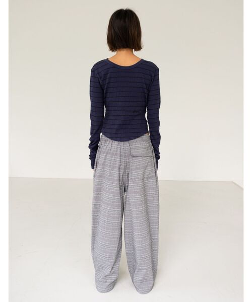 s/e/o（エスイーオー）の「【Geek Office / ギークオフィス】s/e/o / エスイーオー OPEN BACK STRIPE TOP（Tシャツ/カットソー・レディース・ネイビー・FREE）」の9枚目の写真
