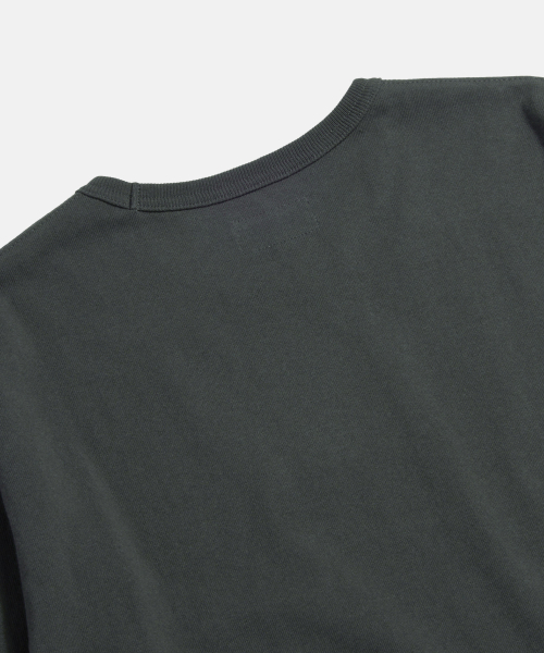 ESPIONAGE（エスピオナジ）の「Minimalist Pocket Heavyweight L/S Tee Vintage Black（Tシャツ/カットソー・レディース・その他・MEDIUM/LARGE/X-LARGE）」の9枚目の写真