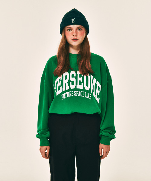 VERSE ONE(バースワン)の「ARCH LOGO CREWNECK SWEATSHIRTS GREEN(スウェット・レディース・その他・LARGE/MEDIUM/SMALL)」の3枚目の写真
