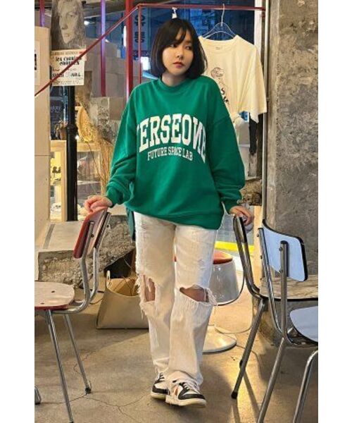 VERSE ONE(バースワン)の「ARCH LOGO CREWNECK SWEATSHIRTS GREEN(スウェット・レディース・その他・LARGE/MEDIUM/SMALL)」の8枚目の写真