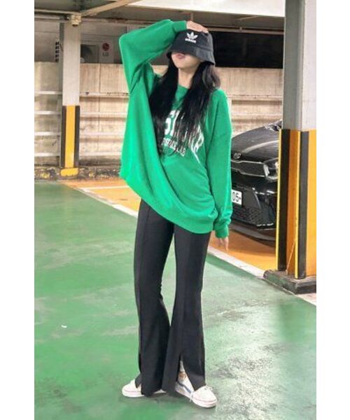 VERSE ONE(バースワン)の「ARCH LOGO CREWNECK SWEATSHIRTS GREEN(スウェット・レディース・その他・LARGE/MEDIUM/SMALL)」の10枚目の写真