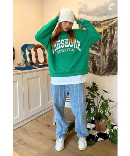 VERSE ONE(バースワン)の「ARCH LOGO CREWNECK SWEATSHIRTS GREEN(スウェット・レディース・その他・LARGE/MEDIUM/SMALL)」の16枚目の写真