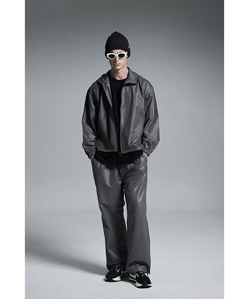 APOSTROPHE COMMA(アポストロフィコンマ)の「ハイグロッシーストリングナイロンワイドパンツ(ダークグレー)(スウェットパンツ・メンズ・その他・SMALL/LARGE/MEDIUM)」の7枚目の写真