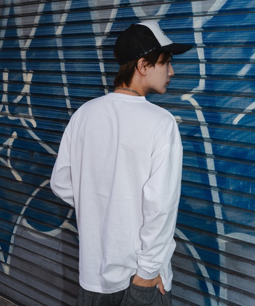 En serio TOKYO(エンソリオトーキョー)の「【SIDEWAYSTANCE】イラストボーイ刺しゅう長袖Tシャツ(Tシャツ/カットソー・メンズ・グレー系その他5/ホワイト系その他5/ブラック系その他5・MEDIUM/LARGE/X-LARGE/SMALL)」の10枚目の写真