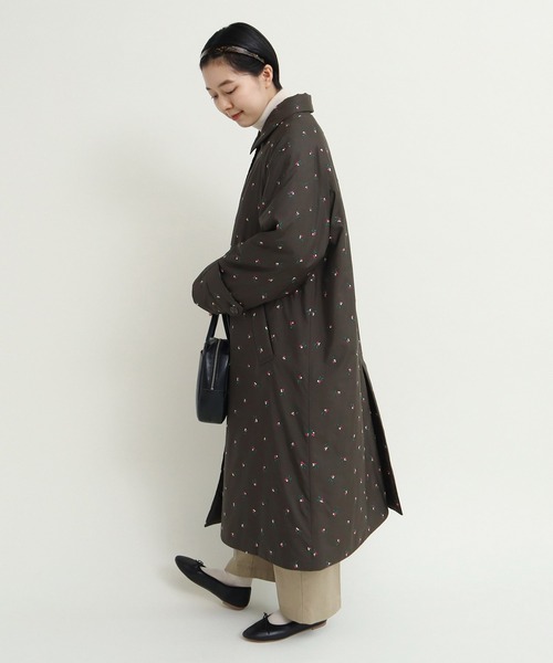 CHILD WOMAN（チャイルドウーマン）の「EVOダウン 小花刺繍ステンコート（ステンカラーコート・レディース・カーキ・FREE）」の20枚目の写真