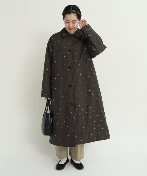 CHILD WOMAN（チャイルドウーマン）の「EVOダウン 小花刺繍ステンコート（ステンカラーコート・レディース・カーキ・FREE）」の17枚目の写真