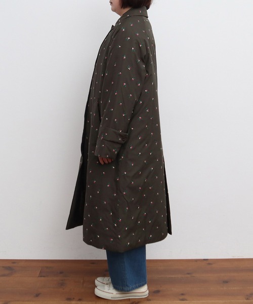 CHILD WOMAN（チャイルドウーマン）の「EVOダウン 小花刺繍ステンコート（ステンカラーコート・レディース・カーキ・FREE）」の13枚目の写真