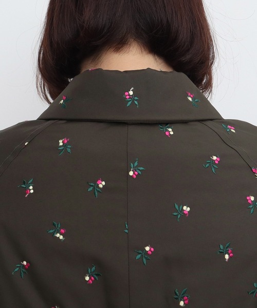 CHILD WOMAN（チャイルドウーマン）の「EVOダウン 小花刺繍ステンコート（ステンカラーコート・レディース・カーキ・FREE）」の11枚目の写真