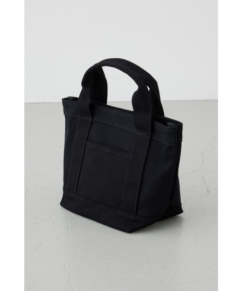 AZUL by moussy(アズールバイマウジー)の「パッチ付きミニトートバッグ【着用画像あり】(トートバッグ・メンズ・ホワイト/ブラック/グレー・FREE)」の16枚目の写真