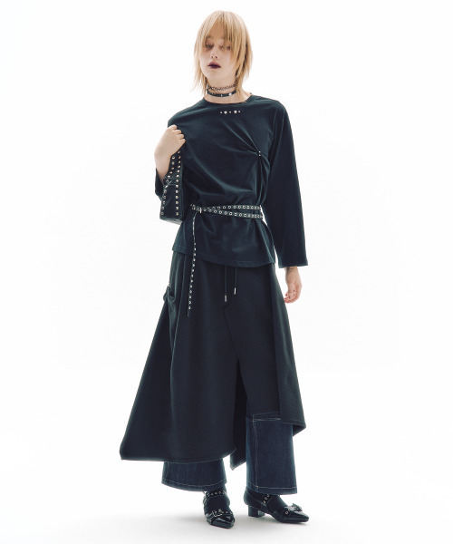 TRIPSHOP（トリップショップ）の「トリップピアスロングスリーブ（Tシャツ/カットソー・レディース・ブラック・SMALL/MEDIUM）」の3枚目の写真