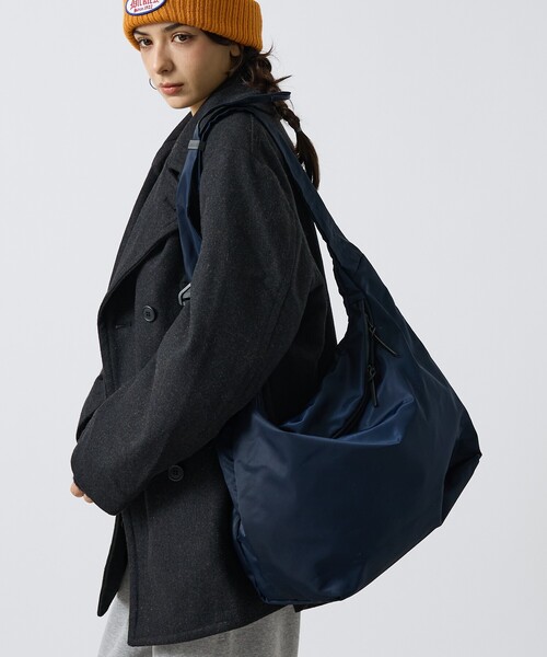 ABAHOUSE(アバハウス)の「【DsBk / ディーエスビーケー】 REGISTER SLING L /スリングバッグ /ユニセックス 【WEB限定】(バックパック/リュック・メンズ・グレー/ブラック/カーキ/ネイビー・フリー)」の4枚目の写真