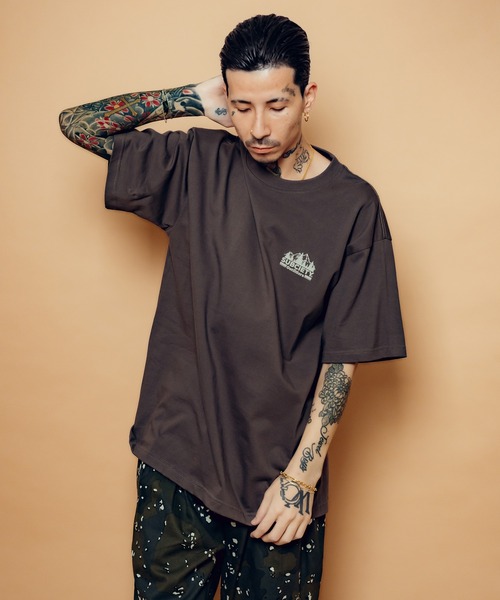 Subciety(サブサエティ)の「Outfitters tee(Tシャツ/カットソー・メンズ・ブラック/ホワイト/チャコール・SMALL/MEDIUM/LARGE/X-LARGE/XX-LARGE)」の13枚目の写真