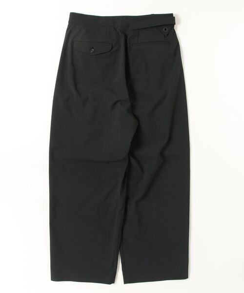 WHITE MOUNTAINEERING(ホワイトマウンテニアリング)の「【White Mountaineering】ホワイトマウンテニアリング Reporse Wear SOLOTEX 4 TUCK WIDE PANTS(スラックス・メンズ・ブラック・2)」の2枚目の写真