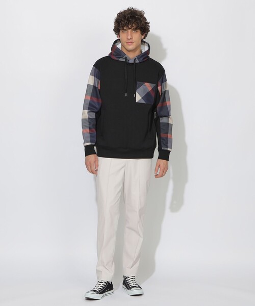 CB CRESTBRIDGE（シービークレストブリッジ）の「パーシャルチェック切替フーディー（パーカー・レディース・オフホワイト/ブラック・3/2/1）」の8枚目の写真