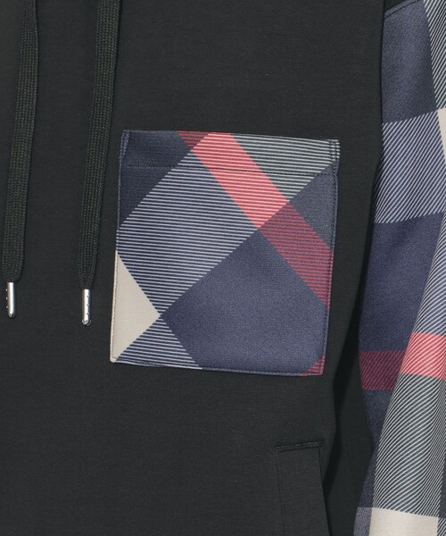 CB CRESTBRIDGE（シービークレストブリッジ）の「パーシャルチェック切替フーディー（パーカー・レディース・オフホワイト/ブラック・3/2/1）」の5枚目の写真