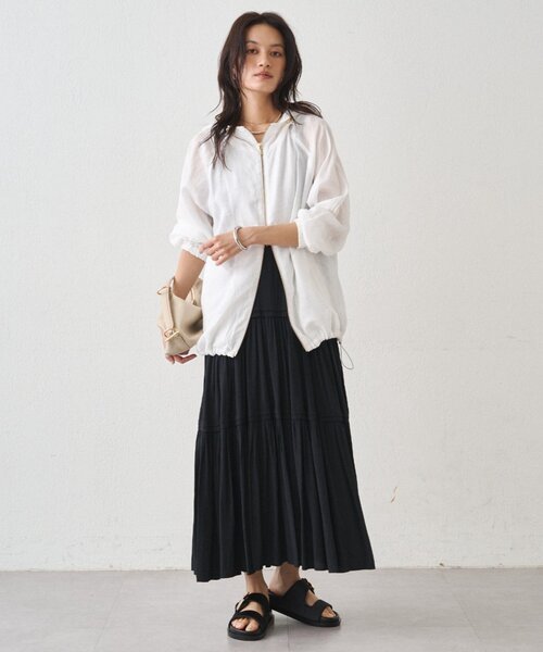 LOUNGEDRESS(ラウンジドレス)の「シアーZIPパーカー(パーカー・レディース・オフホワイト/ベージュ/ブラック・FREE)」の5枚目の写真