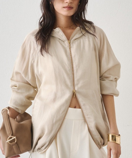 LOUNGEDRESS(ラウンジドレス)の「シアーZIPパーカー(パーカー・レディース・オフホワイト/ベージュ/ブラック・FREE)」の3枚目の写真