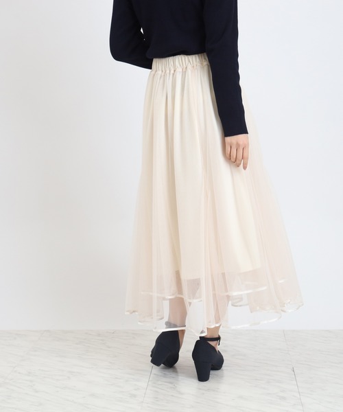 ASTORIA ODIER（アストリアオディール）の「裾パイピングチュールスカート（スカート・レディース・アイボリー/ブラック・MEDIUM）」の5枚目の写真