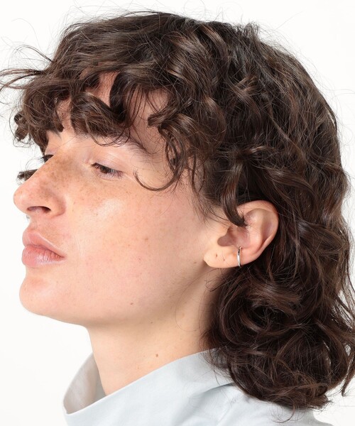 SASKIA DIEZ（サスキアディッツ）の「SASKIA DIEZ WIRE イヤーカフ NO1（イヤーカフ・レディース・シルバー・FREE）」の2枚目の写真