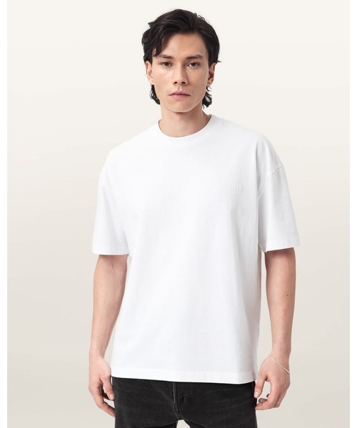 ALLSAINTS(オールセインツ)の「XANDER FLOCKED LOGO OVERSIZED T-SHIRT | XANDER フロック加工 ロゴ オーバーサイズ Tシャツ(Tシャツ/カットソー・メンズ・ホワイト・M/L)」の1枚目の写真