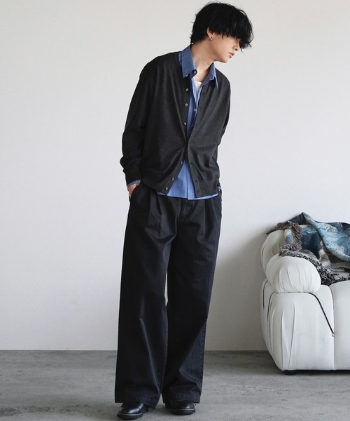 WYM LIDNM（ウィム バイ リドム）の「GABA WIDE PIGMENT DYED 2TUCK TROUSERS（その他パンツ・メンズ・ライトグレー/ブラック系/グレイッシュベージュ・L/M/S）」の6枚目の写真