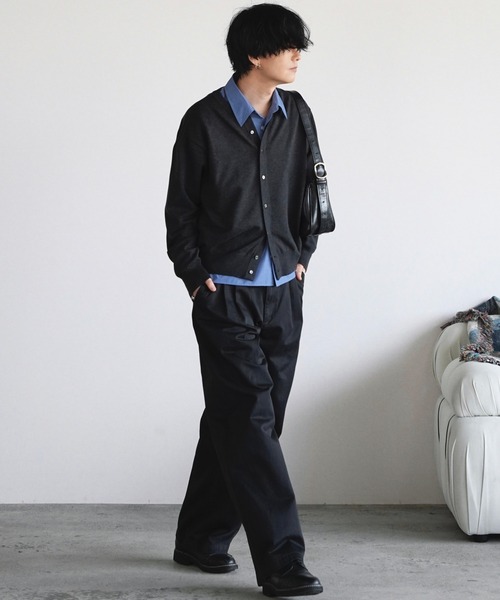 WYM LIDNM（ウィム バイ リドム）の「GABA WIDE PIGMENT DYED 2TUCK TROUSERS（その他パンツ・メンズ・ライトグレー/ブラック系/グレイッシュベージュ・L/M/S）」の17枚目の写真