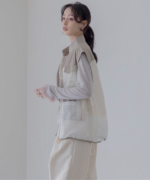 Eimee Law（エイミーロウ）の「メッシュレーススタンドカラージレ（ベスト・レディース・ブラック/アイボリー・FREE）」の8枚目の写真