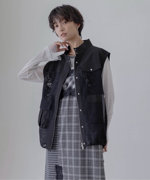 Eimee Law（エイミーロウ）の「メッシュレーススタンドカラージレ（ベスト・レディース・ブラック/アイボリー・FREE）」の13枚目の写真