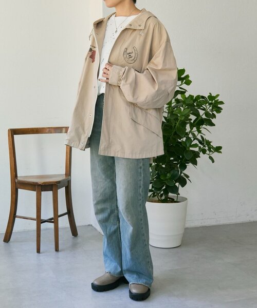 ear PAPILLONNER(イアパピヨネ)の「Kendai×SUM1 STYLE別注マンパ【SUM1 STYLE】(その他アウター・レディース・ブルー/ベージュ・FREE)」の4枚目の写真