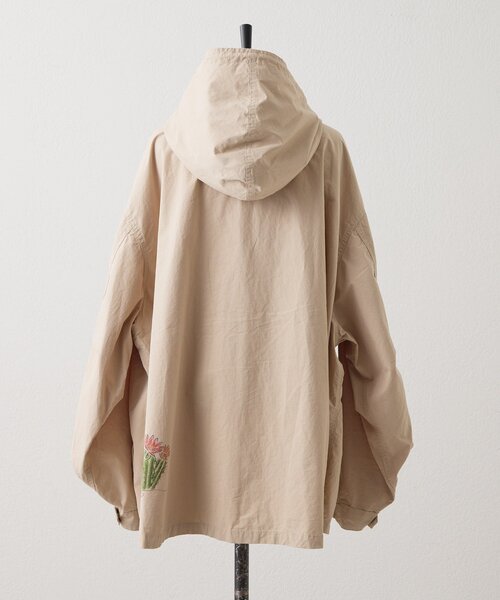 ear PAPILLONNER(イアパピヨネ)の「Kendai×SUM1 STYLE別注マンパ【SUM1 STYLE】(その他アウター・レディース・ブルー/ベージュ・FREE)」の13枚目の写真