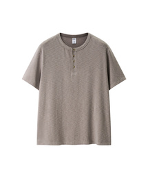 BUTTON SEOUL（ボタンソウル）の「ベーシックヘンリーネックリラックスドスリムフィットショートスリーブTシャツ（ダークベージュ/ブラック）（Tシャツ/カットソー）」