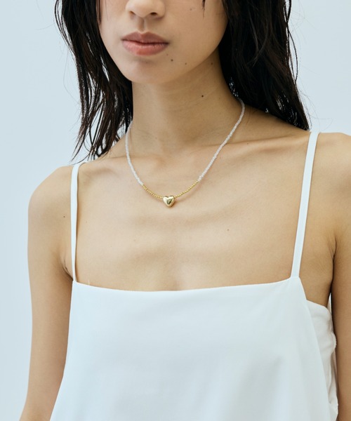 DRWCYS(ドロシーズ)の「ハートビーズネックレス(ネックレス・レディース・ブラック/ホワイト・FREE)」の3枚目の写真