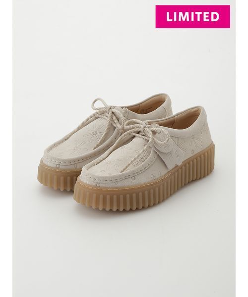 Clarks(クラークス)の「【emmi meets Clarks】Torhill Bee(スニーカー・レディース・ライトベージュ・24/23.5/25/23/24.5)」の7枚目の写真