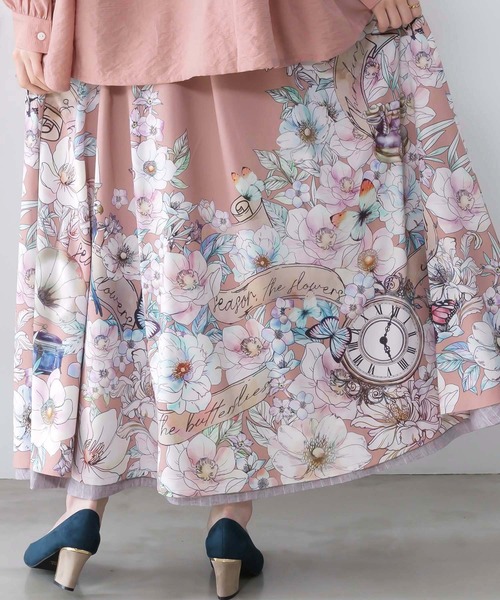 iS ScoLar(イズスカラー)の「561217:花柄布帛×ラメ入りストライプ柄 リバーシブルスカート(スカート・レディース・アイボリー/ブラック・M)」の13枚目の写真