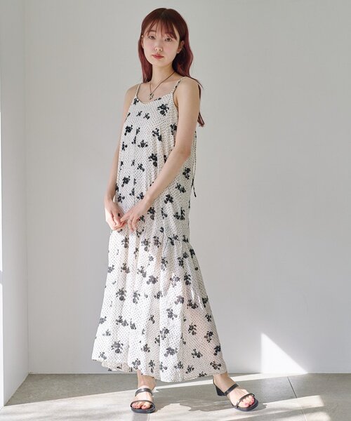 Kastane(カスタネ)の「【WEB先行/2サイズ展開/低身長サイズ】ドットフラワーキャミワンピース(ワンピース・レディース・ブラック/アイボリー・0/1)」の17枚目の写真