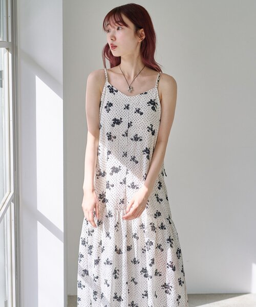 Kastane(カスタネ)の「【WEB先行/2サイズ展開/低身長サイズ】ドットフラワーキャミワンピース(ワンピース・レディース・ブラック/アイボリー・0/1)」の20枚目の写真