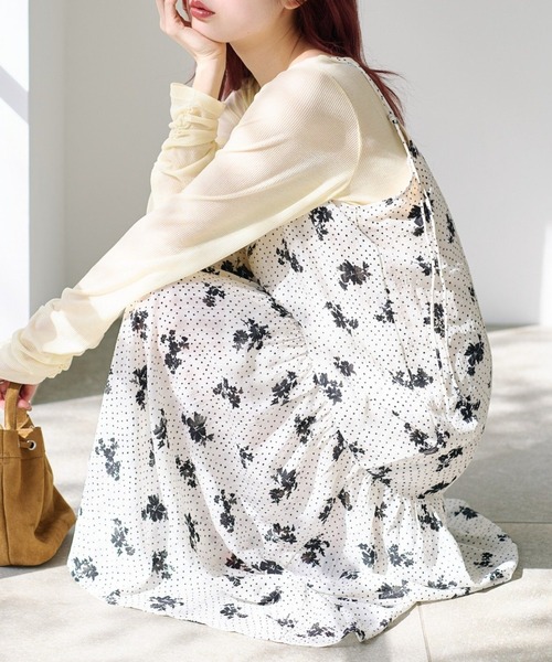 Kastane(カスタネ)の「【WEB先行/2サイズ展開/低身長サイズ】ドットフラワーキャミワンピース(ワンピース・レディース・ブラック/アイボリー・0/1)」の5枚目の写真