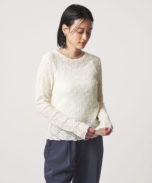 A DAY IN THE LIFE UNITED ARROWS(アデイインザライフユナイテッドアローズ)の「フラワーレース コンパクト プルオーバー <A DAY IN THE LIFE>(Tシャツ/カットソー・レディース・ダークグレー/オフホワイト・FREE)」の2枚目の写真