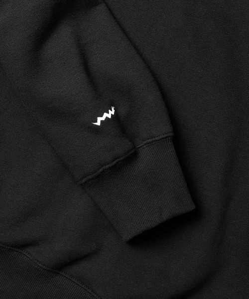 YESEYESEE(イエスアイシー)の「Y.E.S Snail Logo Zip-up Hoodie(パーカー・メンズ・ブラック/ダークブラウン・XL/L/M/S)」の7枚目の写真