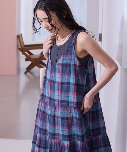 THE CRAFT CREW PRODUCTS（ザクラフトクループロダクツ）の「インドコットン ティアード切替 アソート キャミワンピース【THE CRAFT CREW PRODUCTS】（ワンピース・レディース・ブラック系/ブラック/ブラック系1/レッド/ブラウン/ネイビー系/オフホワイト・FREE）」の6枚目の写真