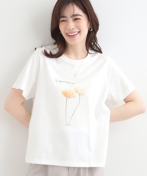 SHOO・LA・RUE（シューラルー）の「【綿100%/プチプラ/S-LL】カジュアルすぎない フェミニンプリントTシャツ（Tシャツ/カットソー・レディース・チャコールグレー/ホワイト系1/ホワイト系2/ピンク系1・01/02/03/04）」の2枚目の写真